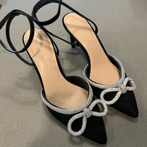 Kelly & Katie Blaken Pump